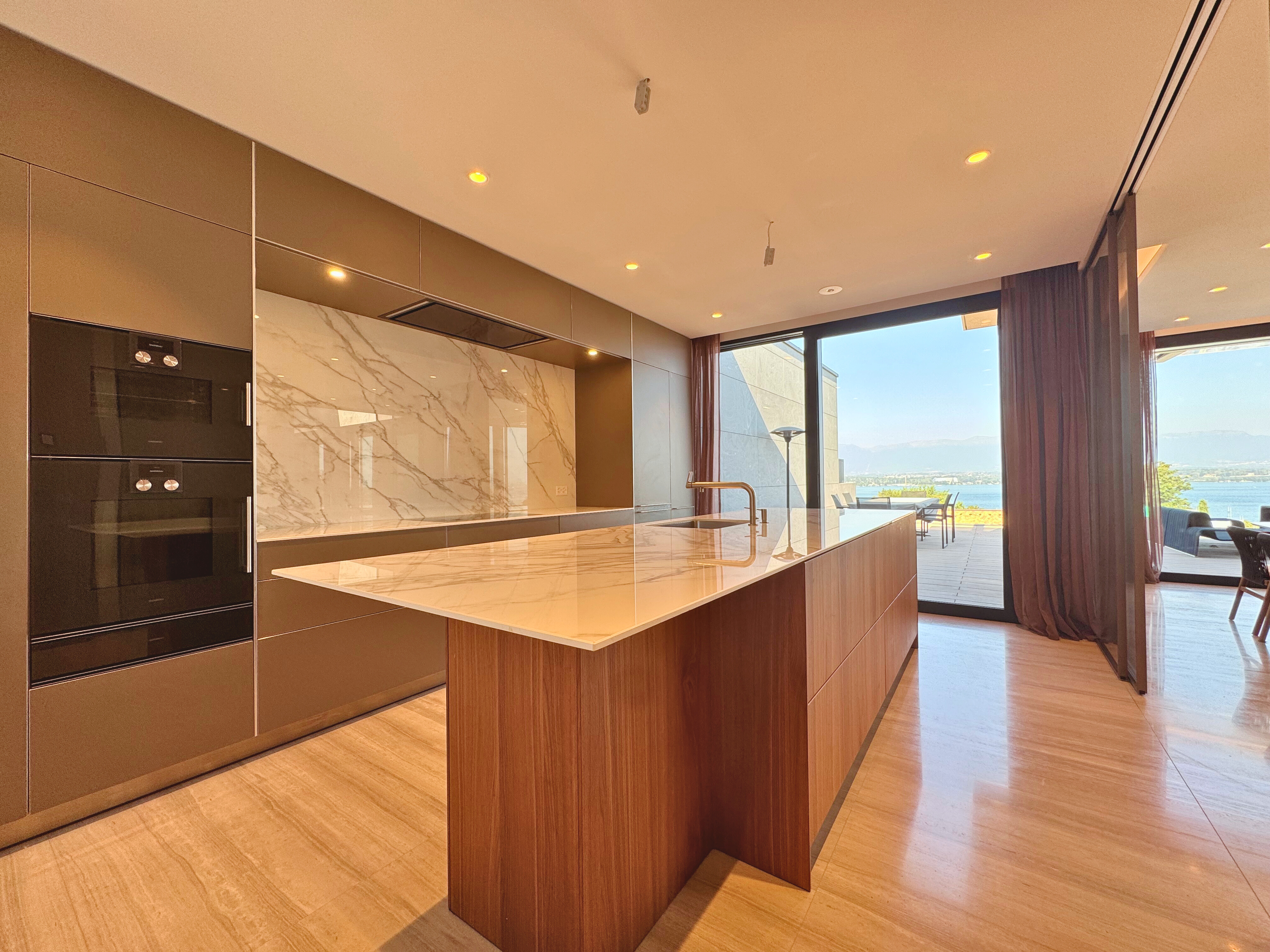 2d4b9be123cd444cb8a348081104e38e