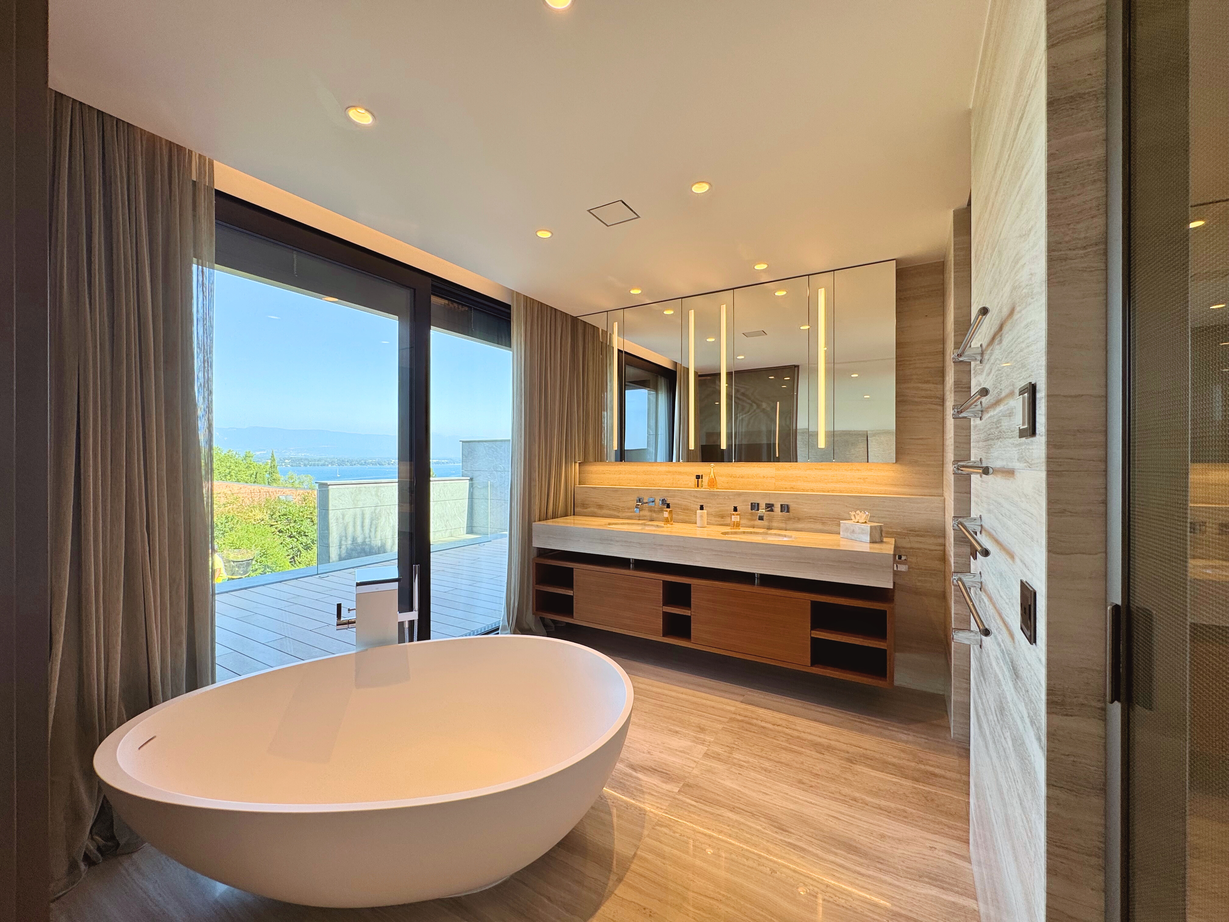 4568ba58998c42659d642ca9ec1992a3