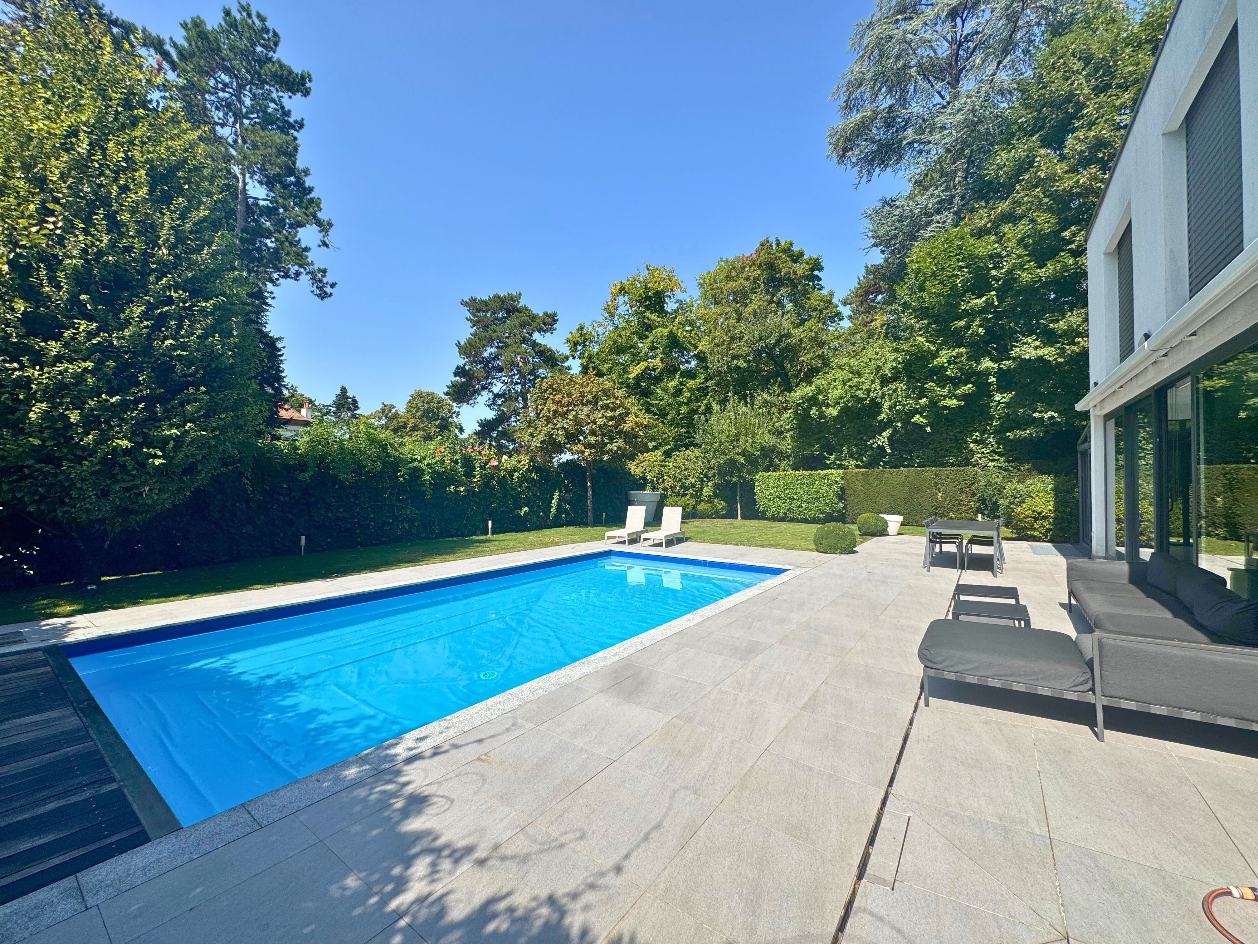 683f55cdf35e4967a185dc303e282e0a