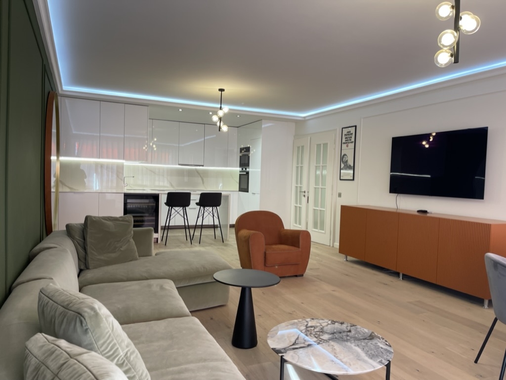 5ba68b19182e4c42882517f585e31ec2_1_105_c